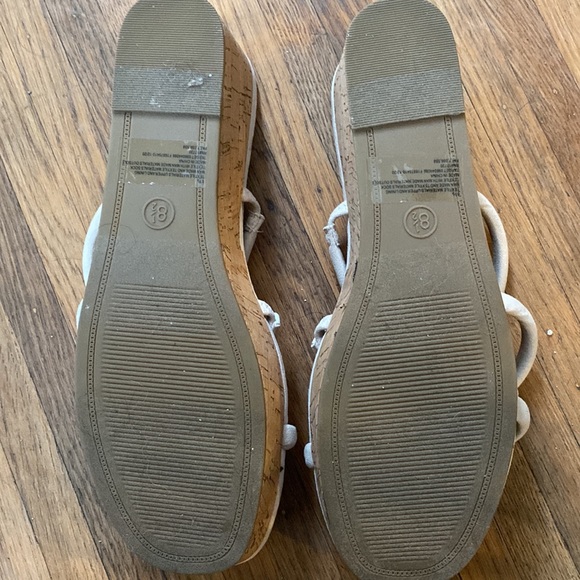 🌟SALE 3 for $12🌟 Beige Sandals - Picture 4 of 4